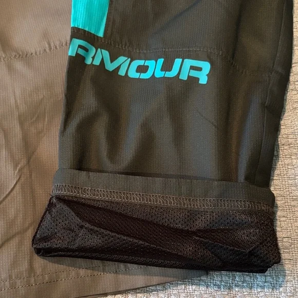 Under Armour Youth Track Pants Bundle - Size 6 - Picture 2 of 5